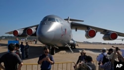 Транспортный самолет Y-20 ВВС Китая демонстрируется на Airshow China. 6 ноября 2018 года.