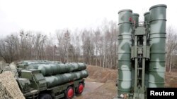 Новый зенитно-ракетный комплекс С-400 «Триумф» на военной базе в Гвардейске, Калининградская область